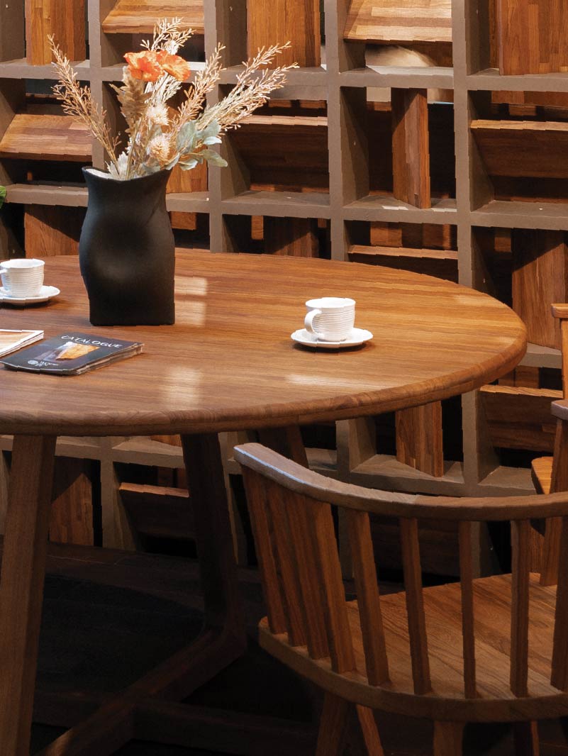 FUJI ROUND TABLE4